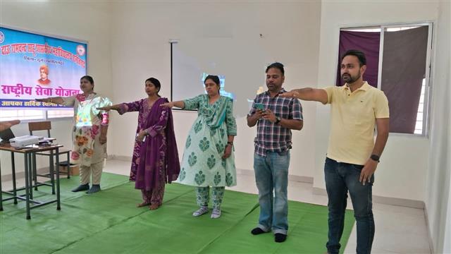 नशा मुक्त भारत अभियान के अंतर्गत शपथ कार्यक्रम 
