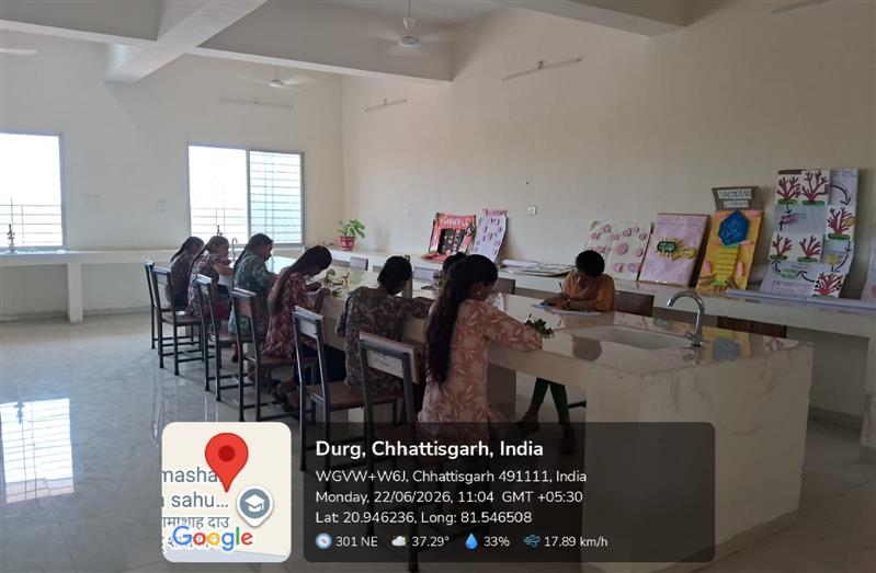 निबंध लेखन प्रतियोगिता का आयोजन विषय "नशा मुक्ति में शिक्षा का महत्व"